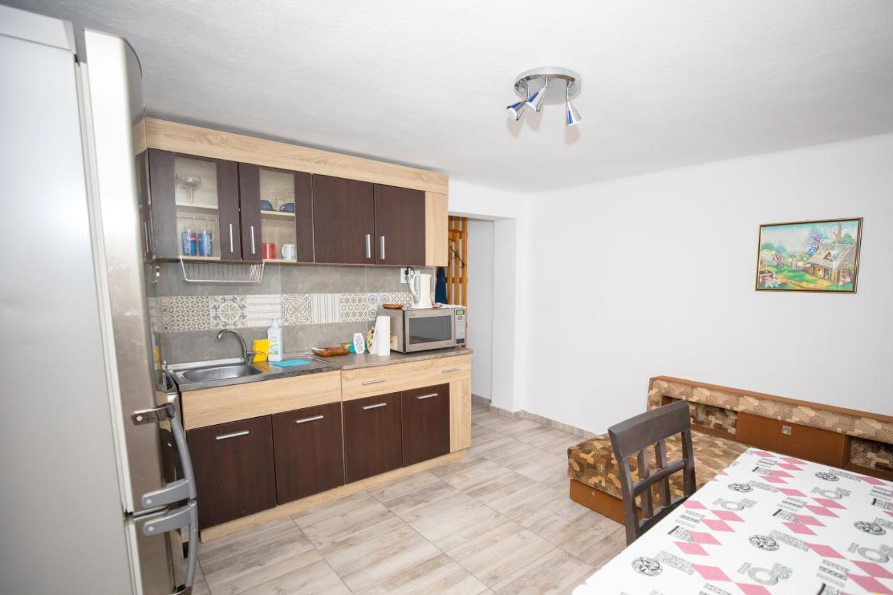 Arad Apartment - Airport Area Екстериор снимка