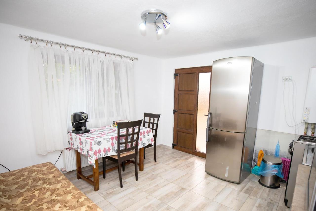 Arad Apartment - Airport Area Екстериор снимка